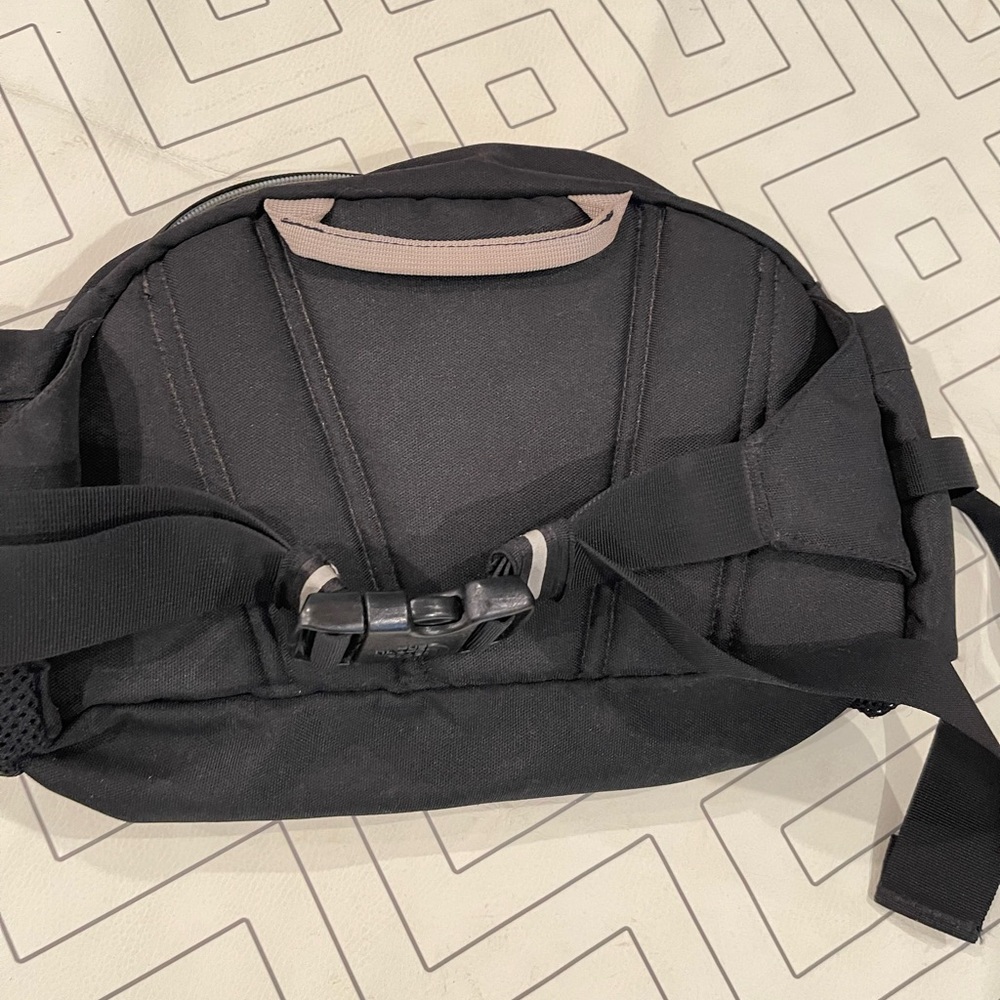 The North Face Waist Belt Bag - Picture 10 of 10
